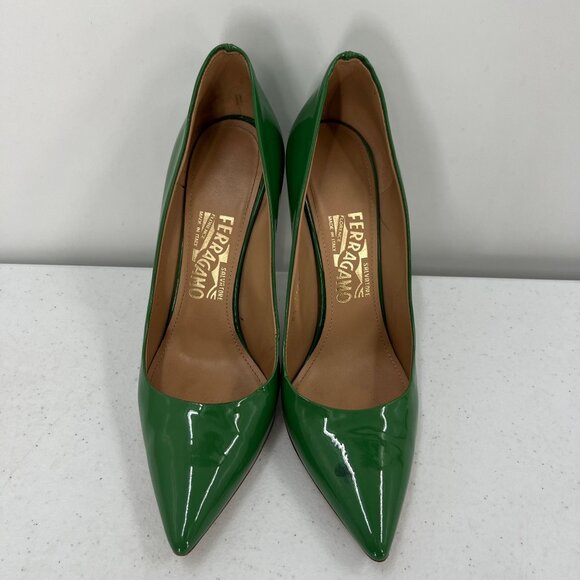 Ferragamo 8 Green Patent Leather Pointed Pumps - Picture 12 of 16